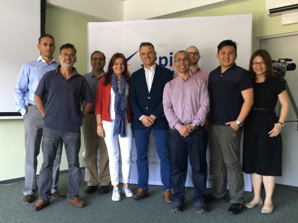 Dry Arthro Hyalofast Implantation Surgical Training  - BJRD.pl